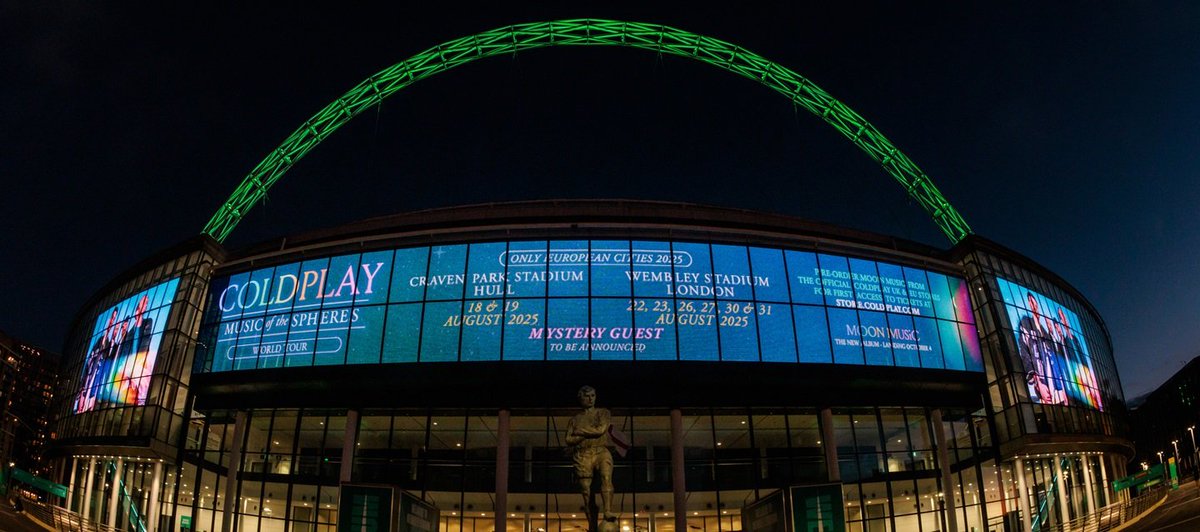 Coldplay Tour🌙 tweet media