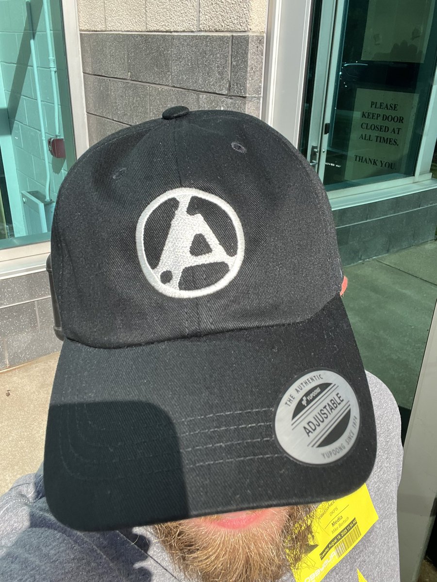 Chris Halicke (@chrishalicke) on Twitter photo Truly blessed to have met <a href="/linkinpark/">LINKIN PARK</a> at Steelers practice today. They were awesome, and they were gracious enough to give me a free hat. Been my favorite band for a long, long time. They’re going to kill it at PPG Paints Arena tonight. Truly blessed to have met <a href="/linkinpark/">LINKIN PARK</a> at Steelers practice today. They were awesome, and they were gracious enough to give me a free hat. Been my favorite band for a long, long time. They’re going to kill it at PPG Paints Arena tonight.