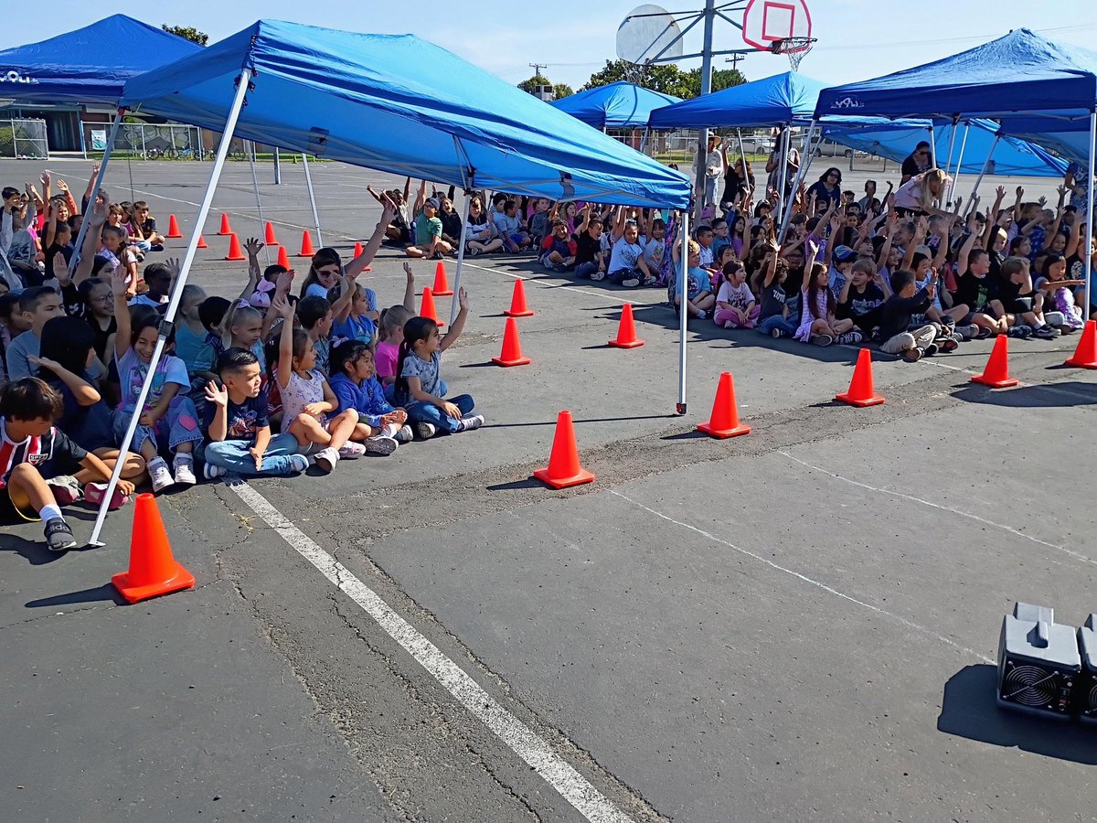 Our Fun Run assembly was so full of energy and excitement today! Thank you to our  IBCS PTA for helping us start off this fundraising with fun! 🐬💙🤍🩵 <a href="/SBUSD_NEWS/">SBUSD NEWS</a> <a href="/Supt_SBUSD/">Jose A. Espinoza</a>