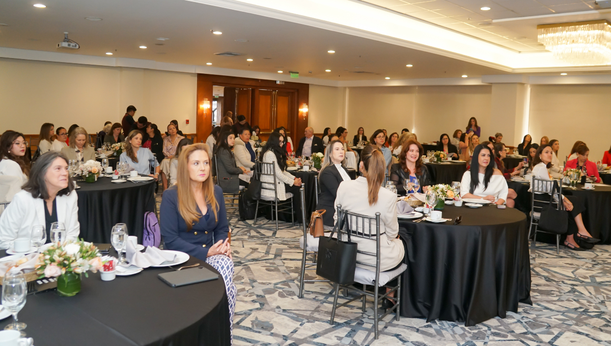 Universidad Espíritu Santo tweet media