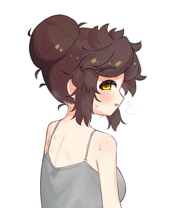 暑すぎてお団子にしたウルシを見てドキッとしたい 