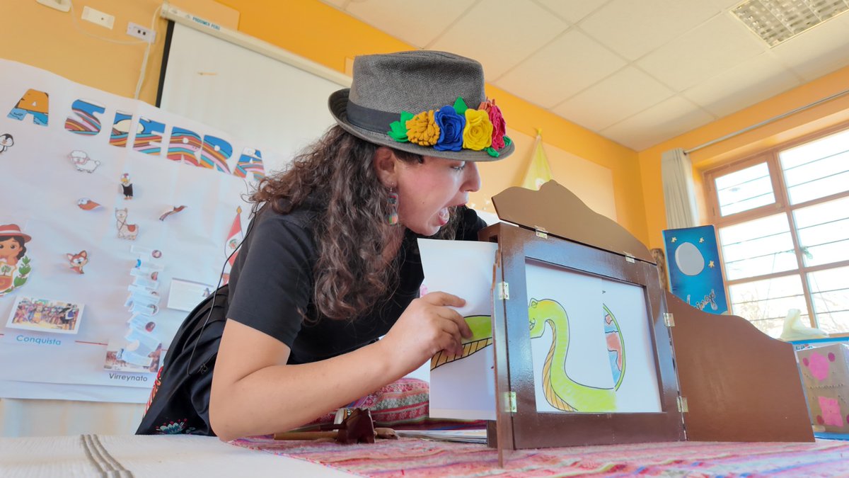 cbc_cusco's tweet photo. https://t.co/JluFjKLcnx 📚✨ En #Chinchero celebramos el #DíaDelNiño con cuentos, libros cartoneros y creatividad desde las #BibliotecasCampesinas. Historias que nacen de la comunidad, recuperan la memoria y florecen en lectura compartida.
#LecturaComunal #Iberbibliotecas #CBC https://t.co/avaEVT0ozi