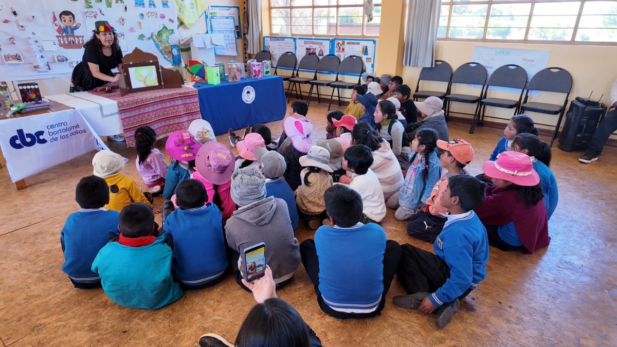 cbc_cusco's tweet photo. https://t.co/JluFjKLcnx 📚✨ En #Chinchero celebramos el #DíaDelNiño con cuentos, libros cartoneros y creatividad desde las #BibliotecasCampesinas. Historias que nacen de la comunidad, recuperan la memoria y florecen en lectura compartida.
#LecturaComunal #Iberbibliotecas #CBC https://t.co/avaEVT0ozi