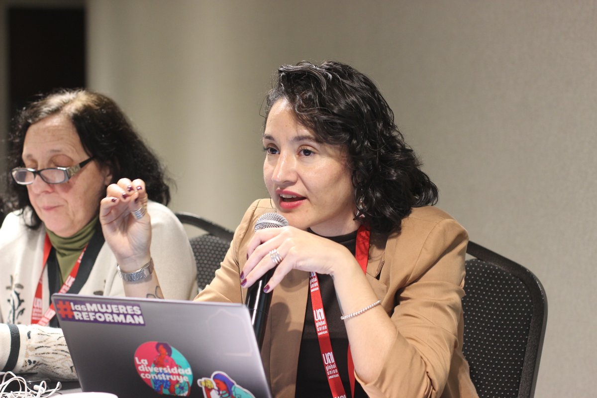 uniamericas's tweet photo. 📢¡Debatimos sobre acciones y políticas concretas para decir NO a la violencia y acoso en los espacios laborales y sindicales!

Seguimos trabajando en generar herramientas que garanticen mecanismos que protejan a quienes enfrentan agresiones, y que trabajen por la no repetición. https://t.co/aLsMxCC8ko