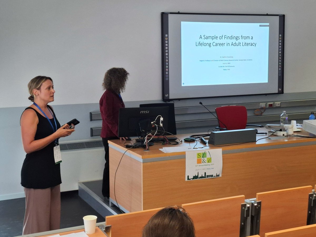 SocietyTextDiscourse tweet media