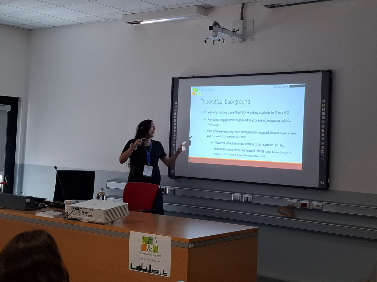 SocietyTextDiscourse tweet media