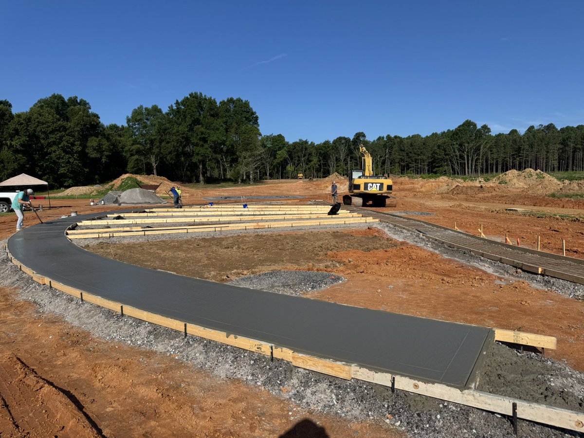 Hampden-Sydney College tweet media