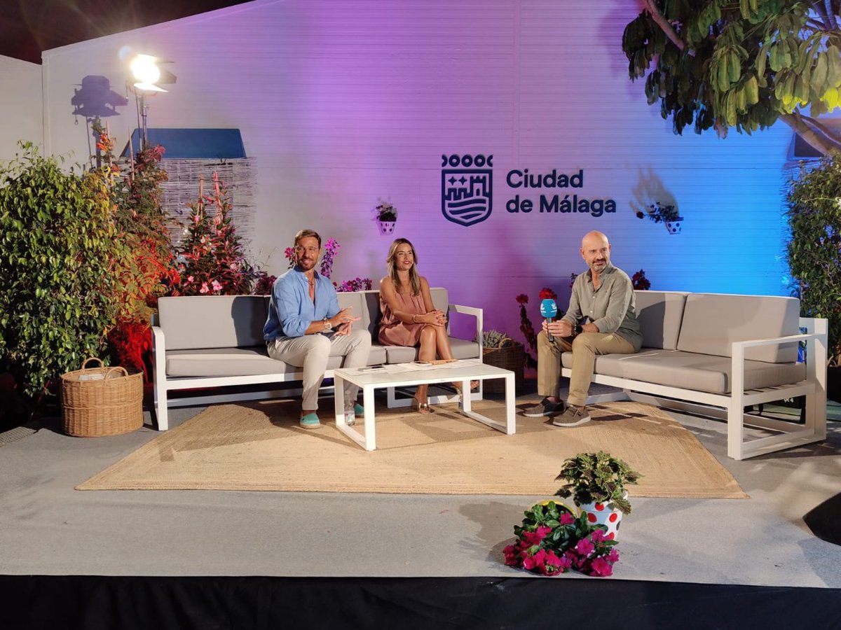 El subdelegado de <a href="/GobiernoMalaga/">Subdelegación del Gobierno en Málaga</a>, <a href="/FJavier_Salas/">Javier Salas</a>, analiza la actualidad de la Feria de Málaga en la programación especial de <a href="/CanalMalagaRTV/">Canal Málaga RTV</a> en el Real.

#FeriaMLG2025