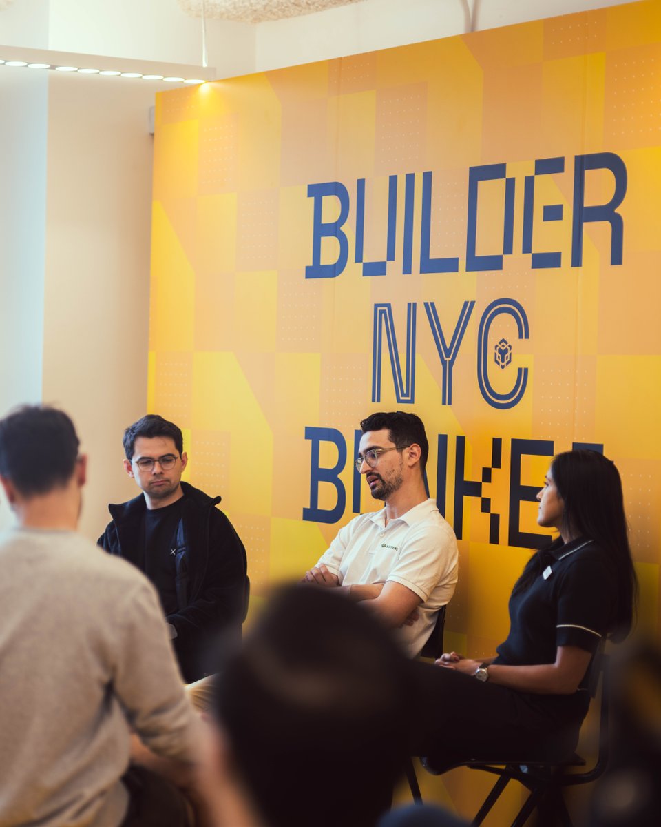 BNBCHAIN's tweet image. In New York at the #BuilderBunker, they joined a two-day event designed to tackle the hardest parts of scaling with expert panels from @avalonfinance_, @LorenzoProtocol, @StadiumScience_, @alt_layer, @Paimon_Finance, @PanteraCapital, @ambergroup_io, @wintermute_t, @OndoFinance…