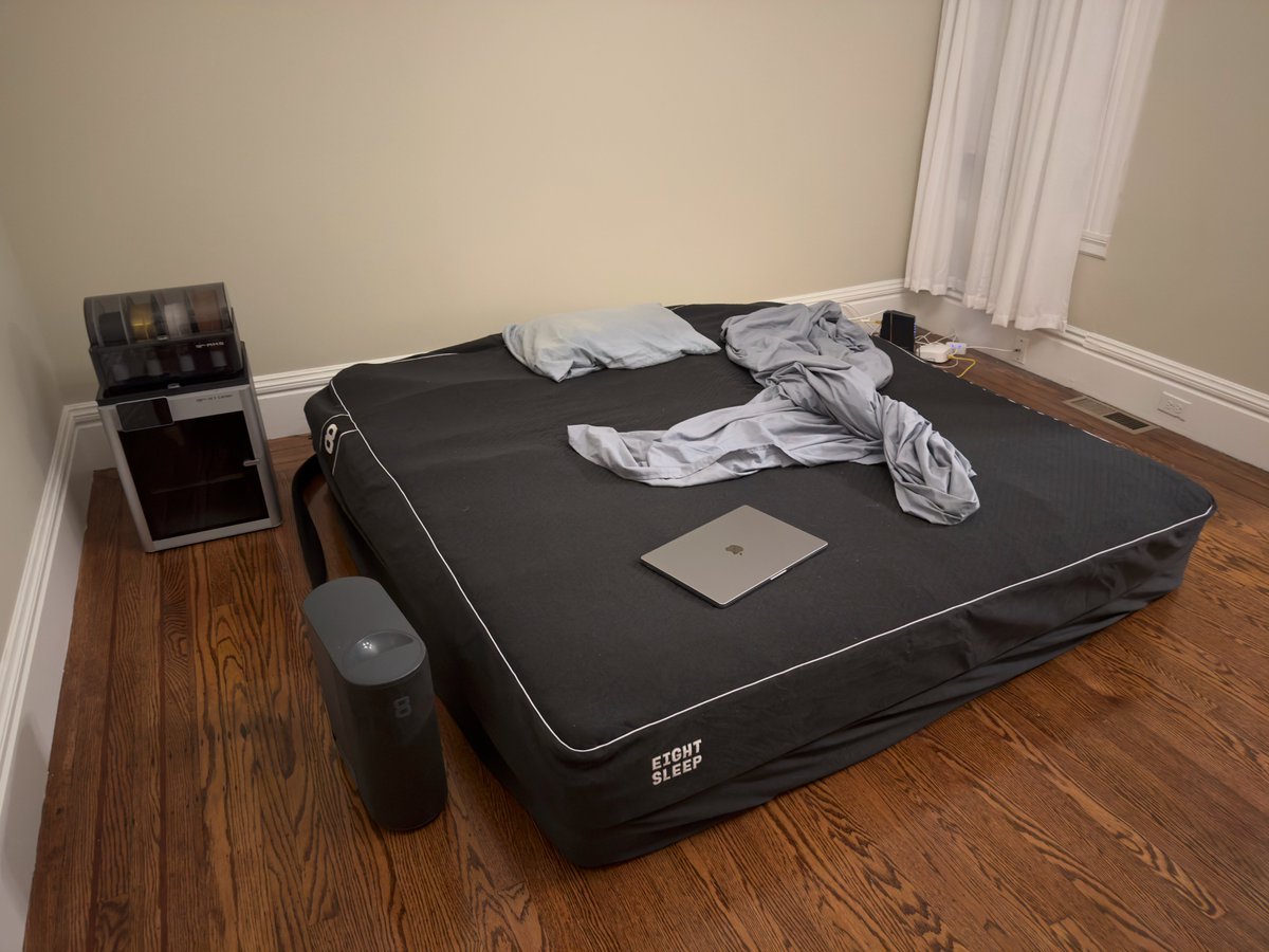 Guys will really live like this and see nothing wrong with it