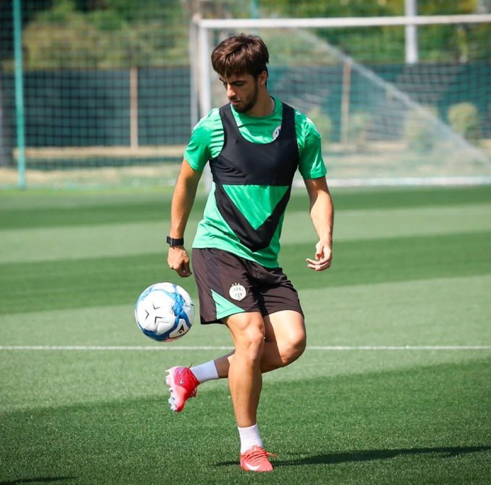 ArmmFootball's tweet image. Edgar Sevikyan's 🇦🇲 adventure with Ferencvaros 🇭🇺 is over ! 

The club has decided to part ways with its striker, the club will announce his departure before the end of the transfer window.

#Sevikyan