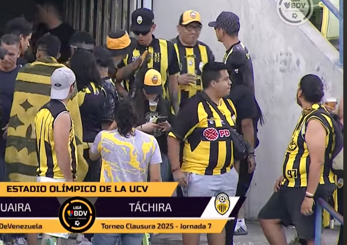 NUNCA ABANDONAMOS🖤💛⚽️
<a href="/DvoTachira/">Deportivo Táchira FC</a>