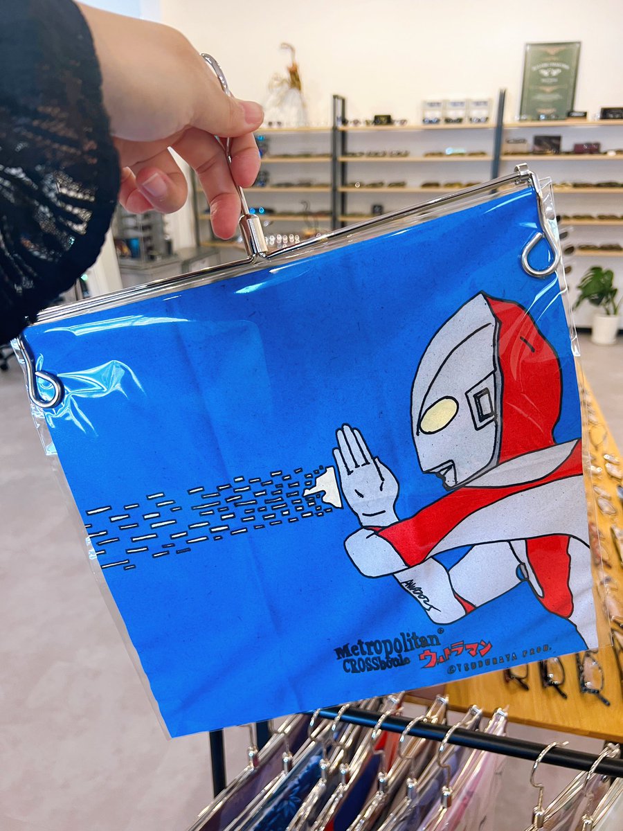 アート×メガネ拭き》MetropolitanCROSSbottle新柄入荷しました