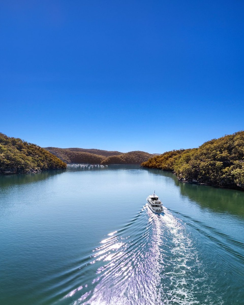 Leigh-Smith Yachts tweet media