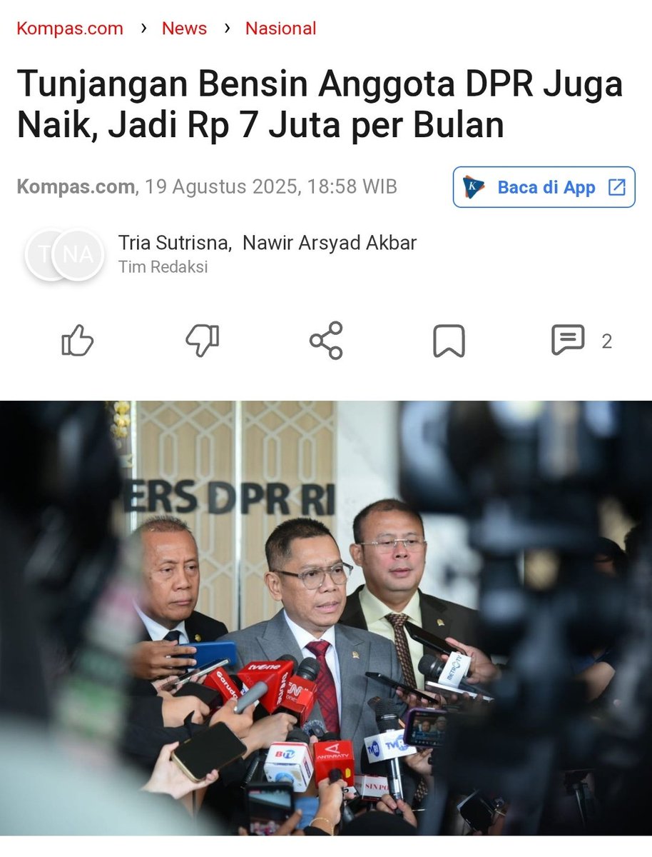 Ayo masyarakat. Kita taat pajak buat beli bengsin wakil rakyat.
