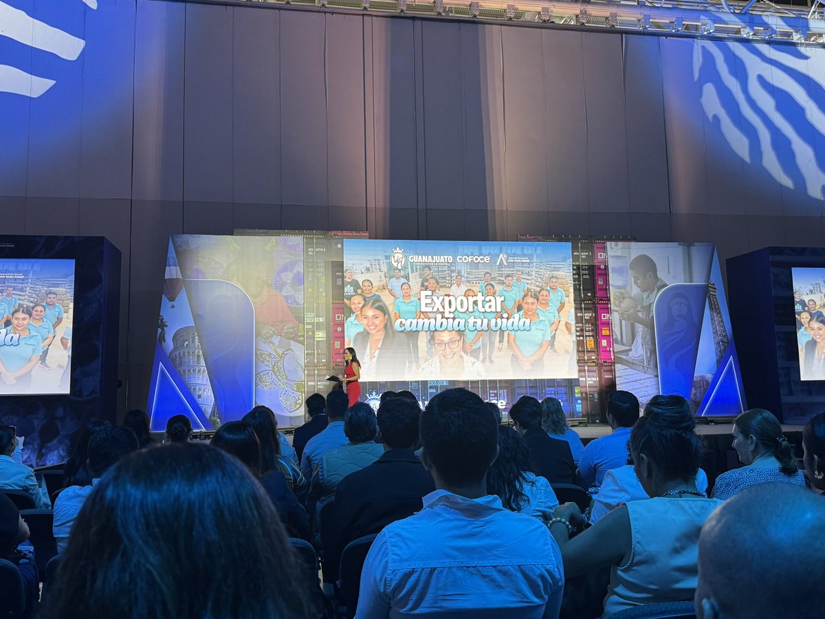 🚀Generando vínculos con empresarios en el evento “Exportar cambia tu vida" un foro que capacita e impulsa el talento local hacia mercados internacionales de <a href="/COFOCE/">COFOCE</a>