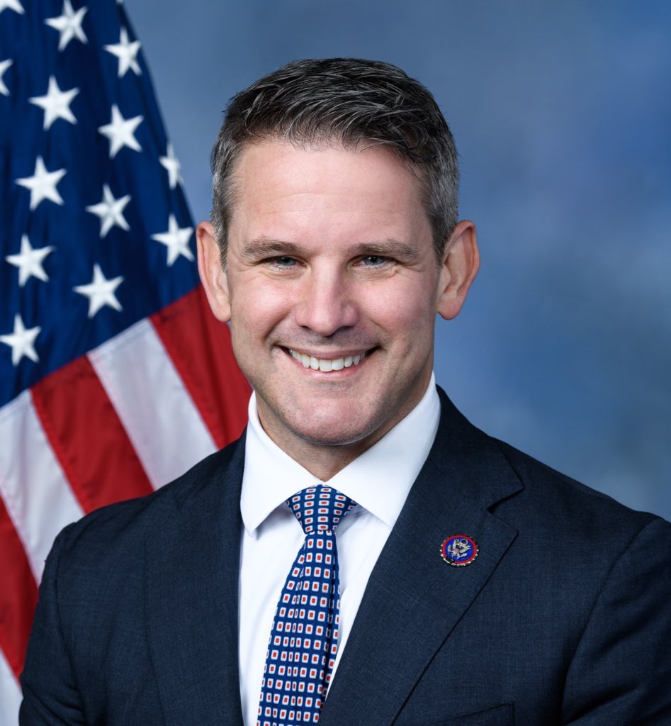 Former GOP Rep. Adam Kinzinger: “The ‘most powerful’ man in the world blames the most vulnerable for all his problems. Couldn’t imagine being such a victim and so empty and scared as Trump.”

RETWEET if you stand with <a href="/AdamKinzinger/">Adam Kinzinger (Slava Ukraini) 🇺🇸🇺🇦</a> against Donald Trump!