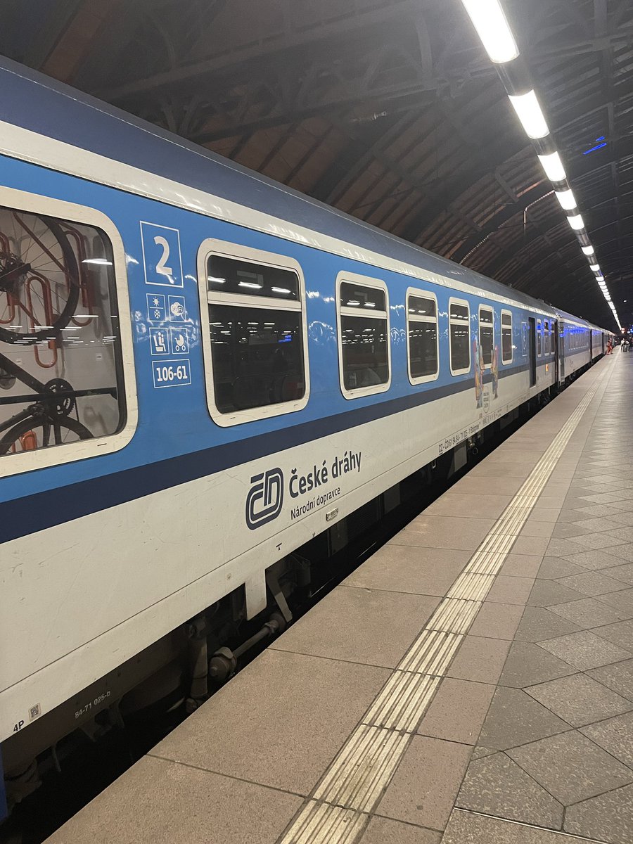 Karol08507816's tweet photo. EC461 #BalticExpress @PKPIntercityPDP @ceskedrahy_ #PociągiemPrzezPolske @maciejmd81 @J_Malinowski https://t.co/ucsdkgQyaD