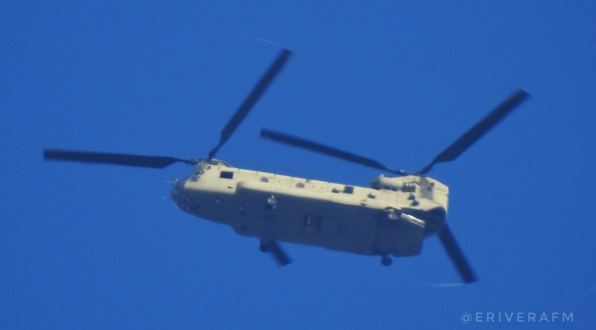 assal_sv's tweet photo. Está tarde en los actos protocolarios que se llevaron a cabo en MSSS.
Fotografías de @eriverafm
#spotter #spotters #chinook #usaf #avgeek #airplanespotter #planespotter https://t.co/AdLmaDNs9f