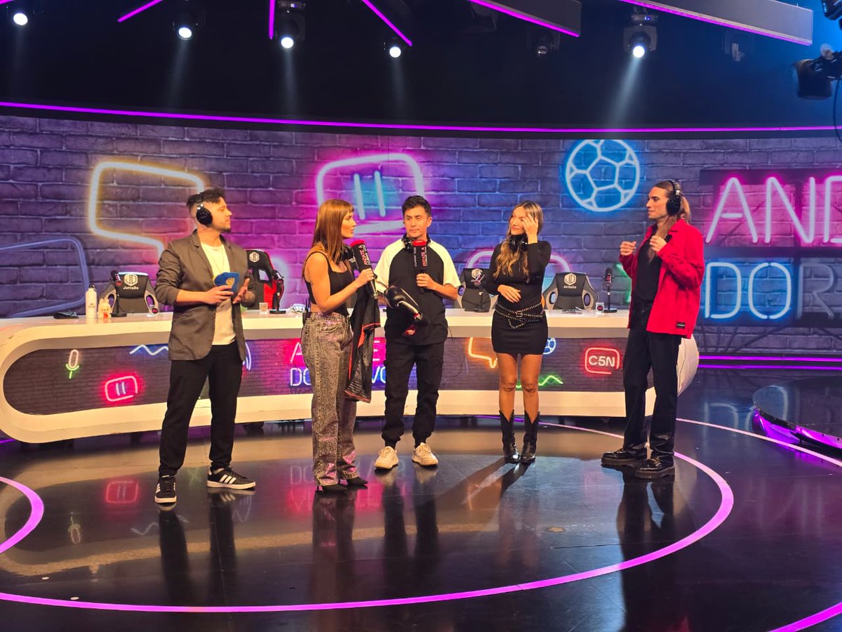 💥 Ya empezó ANDATE A DORMIR VOS con la conducción de <a href="/HeberYbaez/">Heber Ybañez</a>, <a href="/agustinape/">Agus Peñalva 🧉</a>, <a href="/Martinducco/">Martín Ducco</a>, <a href="/AuroraLuna/">Aurora Luna</a>, <a href="/valloneromi/">Romina Vallone</a> y <a href="/LaTati_ok/">Tati Boleas</a>

📺 Hasta las 01.30 hs. por #C5N y en bit.ly/C5NENVIVO24HS