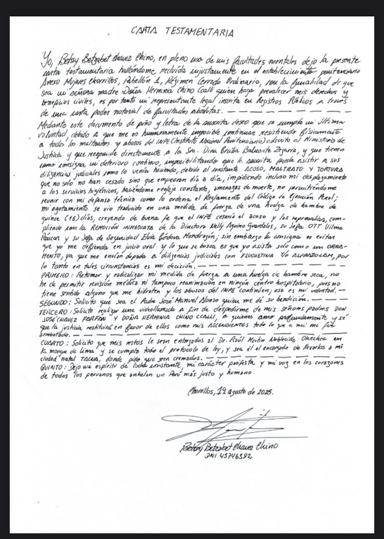 raul_olaechea's tweet image. Betssy Chávez ha dejado una carta testamentaria desde prisión. Como su abogado y compañero doy fe de su entereza y claridad en medio de tanta injusticia. Sus palabras son un acto de dignidad y de amor por la patria. Si algo ocurre, la responsabilidad será del régimen, pero su voz
