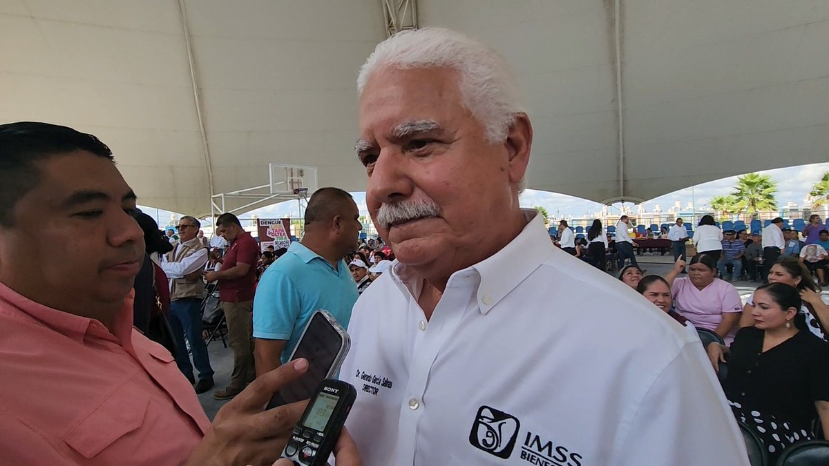 ArozenaAR's tweet photo. El Dr. Gerardo García Salinas, director del Hospital General de Matamoros, #Tamaulipas, asegura abasto constante de #medicamentos, aunque antibióticos escasean. Familiares denuncian que deben comprar fármacos y material médico. #Salud #Matamoros #IMSSBienestar https://t.co/XN0Ff6M1EJ