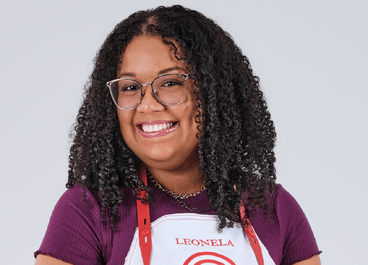 rapidoricardo's tweet photo. No #MasterChefBR, além de saber cozinhar, vc tem que saber entregar entretenimento e desenvoltura, e a ELA foi tudo isso! Quem não gostava dela não soube apreciar reality de verdade! É cozinheira, é narradora, é carisma, é LEONELA! A temporada não teria sido a mesma sem ela! https://t.co/4NHDV4sECO