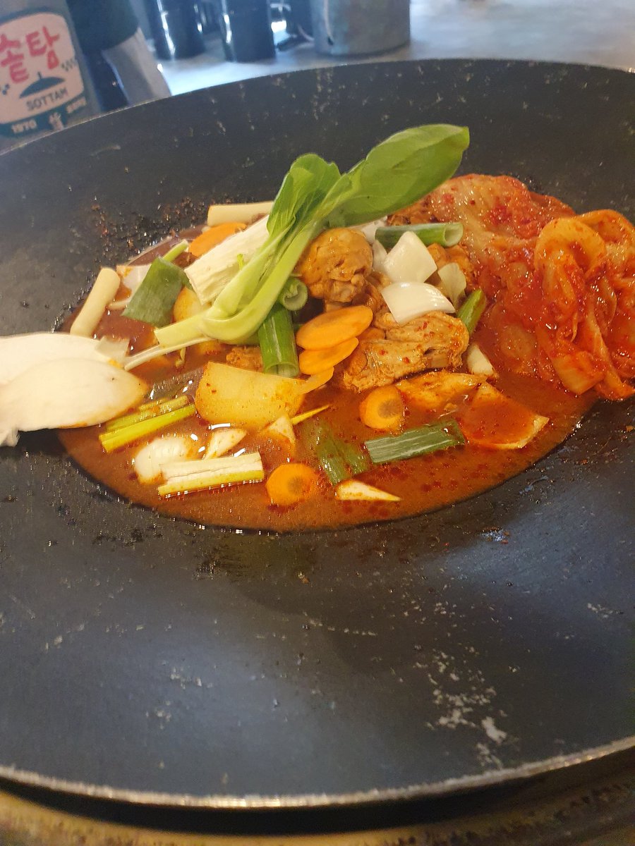 맛점하세요 👍 
닭 볶음탕