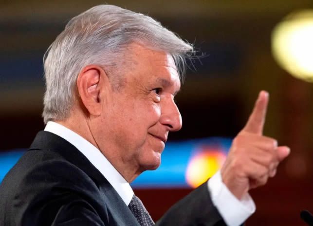 ADN Coahuila (@adn_coahuila) on Twitter photo México en crisis: entre la corrupción, la deuda y la recesión que se avecina buff.ly/b73KYhs #Saltillo #Coahuila #Torreón #PRI #PAN #Morena <a href="/XochitlGalvez/">Xóchitl Gálvez Ruiz</a> <a href="/CarlosLoret/">Carlos Loret de Mola</a> <a href="/CiroGomezL/">Ciro Gómez Leyva</a> <a href="/acostanaranjo/">Guadalupe Acosta Naranjo</a> <a href="/lrubiof/">Luis Rubio</a> <a href="/JACrespo1/">José Antonio Crespo</a> <a href="/ConFeregrino/">Por La Mañana con Feregrino</a> <a href="/Codigo_Magenta/">Código Magenta</a> #ÚLTIMAHORA México en crisis: entre la corrupción, la deuda y la recesión que se avecina buff.ly/b73KYhs #Saltillo #Coahuila #Torreón #PRI #PAN #Morena <a href="/XochitlGalvez/">Xóchitl Gálvez Ruiz</a> <a href="/CarlosLoret/">Carlos Loret de Mola</a> <a href="/CiroGomezL/">Ciro Gómez Leyva</a> <a href="/acostanaranjo/">Guadalupe Acosta Naranjo</a> <a href="/lrubiof/">Luis Rubio</a> <a href="/JACrespo1/">José Antonio Crespo</a> <a href="/ConFeregrino/">Por La Mañana con Feregrino</a> <a href="/Codigo_Magenta/">Código Magenta</a> #ÚLTIMAHORA