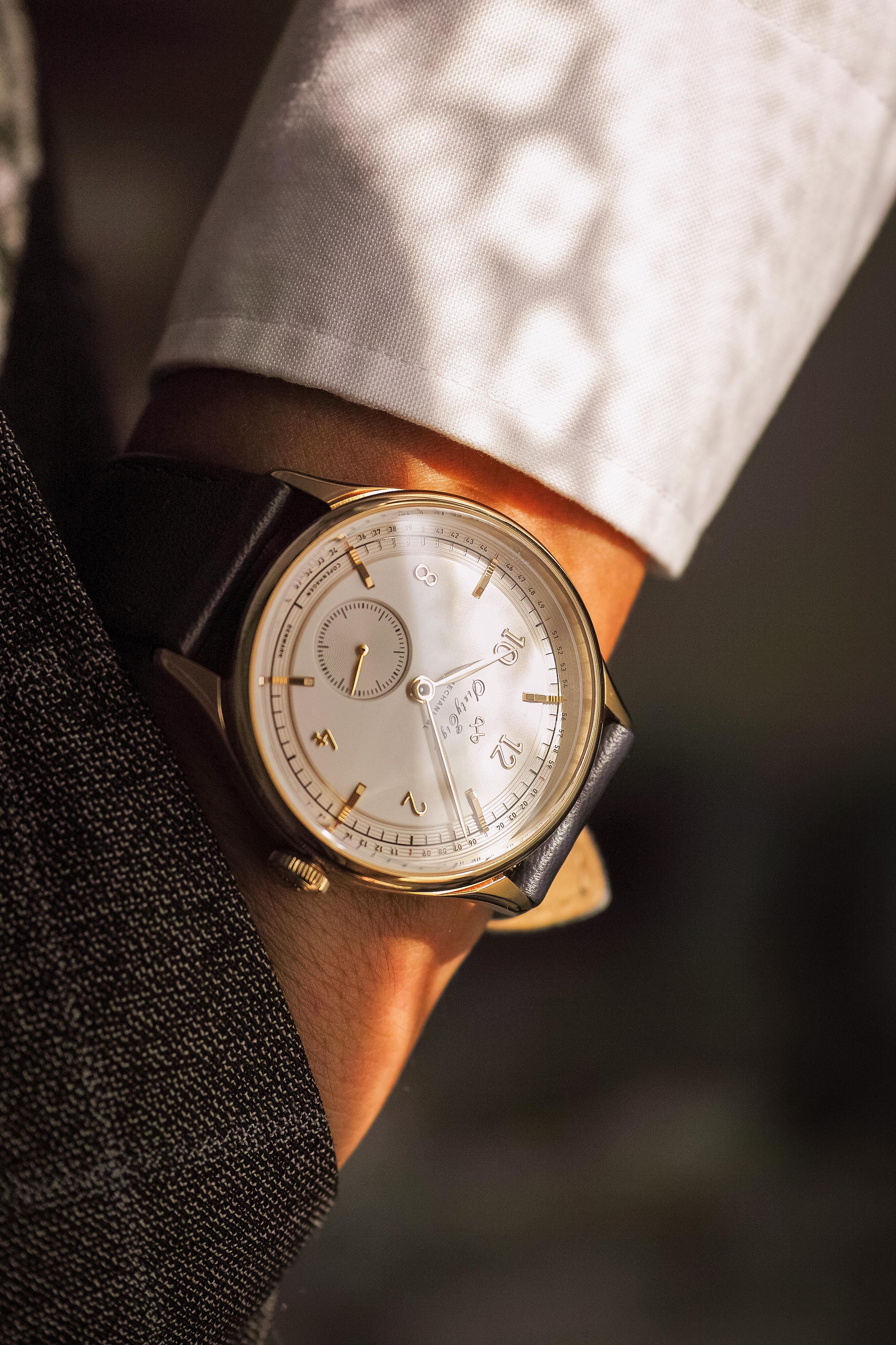 ABOUT VINTAGE BY SKOV ANDERSEN 腕時計 ピンク Amazon.com: About Vintage 1815 Chronograph Mens Watch