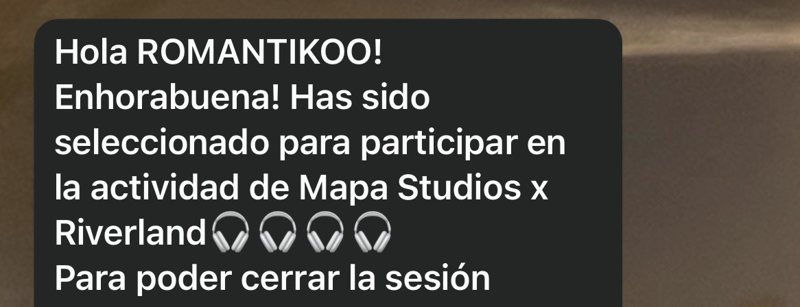 romantikofumoon's tweet photo. ME GANEE UNA SESION DE ESTUDIO EN EL FAKIN RIVERLAND ME ESTOY VOLVIENDO LOCO😋😋😋 https://t.co/kZfiiJHOXZ