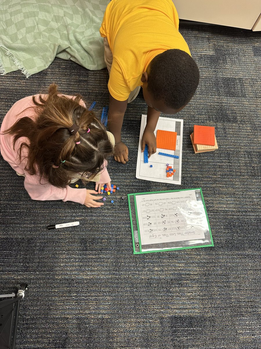 Mimi Dinh (@ms_dinhdinh) on Twitter photo Math time! 🎉 Comparing numbers with place value charts and base ten blocks! <a href="/MytraCunningham/">Dr. Mytra Cunningham</a> <a href="/ExplorersCol/">Collins Elementary</a> Math time! 🎉 Comparing numbers with place value charts and base ten blocks! <a href="/MytraCunningham/">Dr. Mytra Cunningham</a> <a href="/ExplorersCol/">Collins Elementary</a>