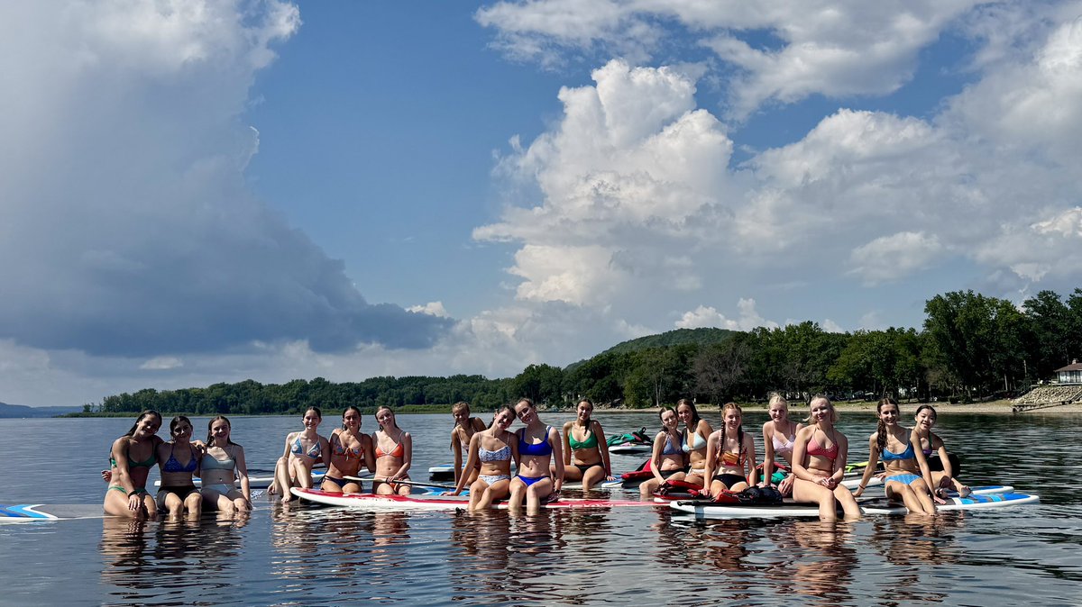 Rosemount Girls T&F/CC tweet media