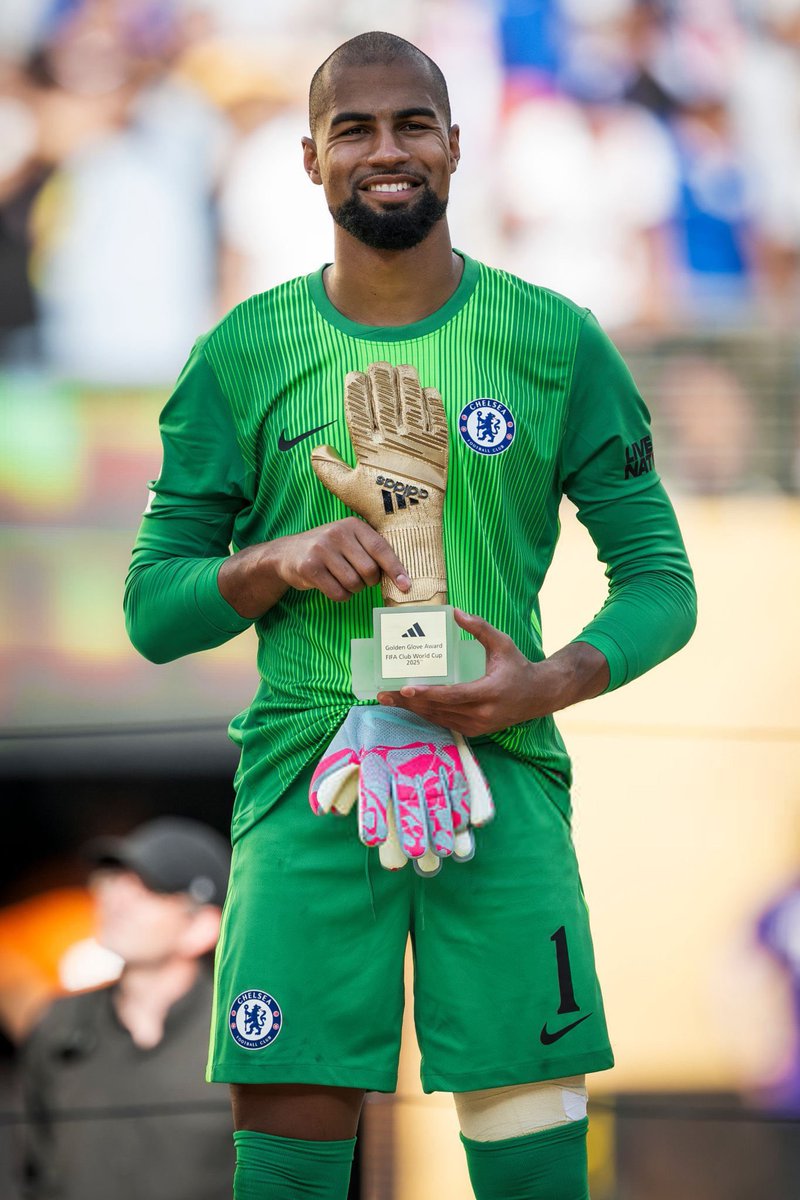 CarefreeLewisG's tweet image. Day 37/1461 for Chelsea as YOUR WORLD CHAMPIONS.