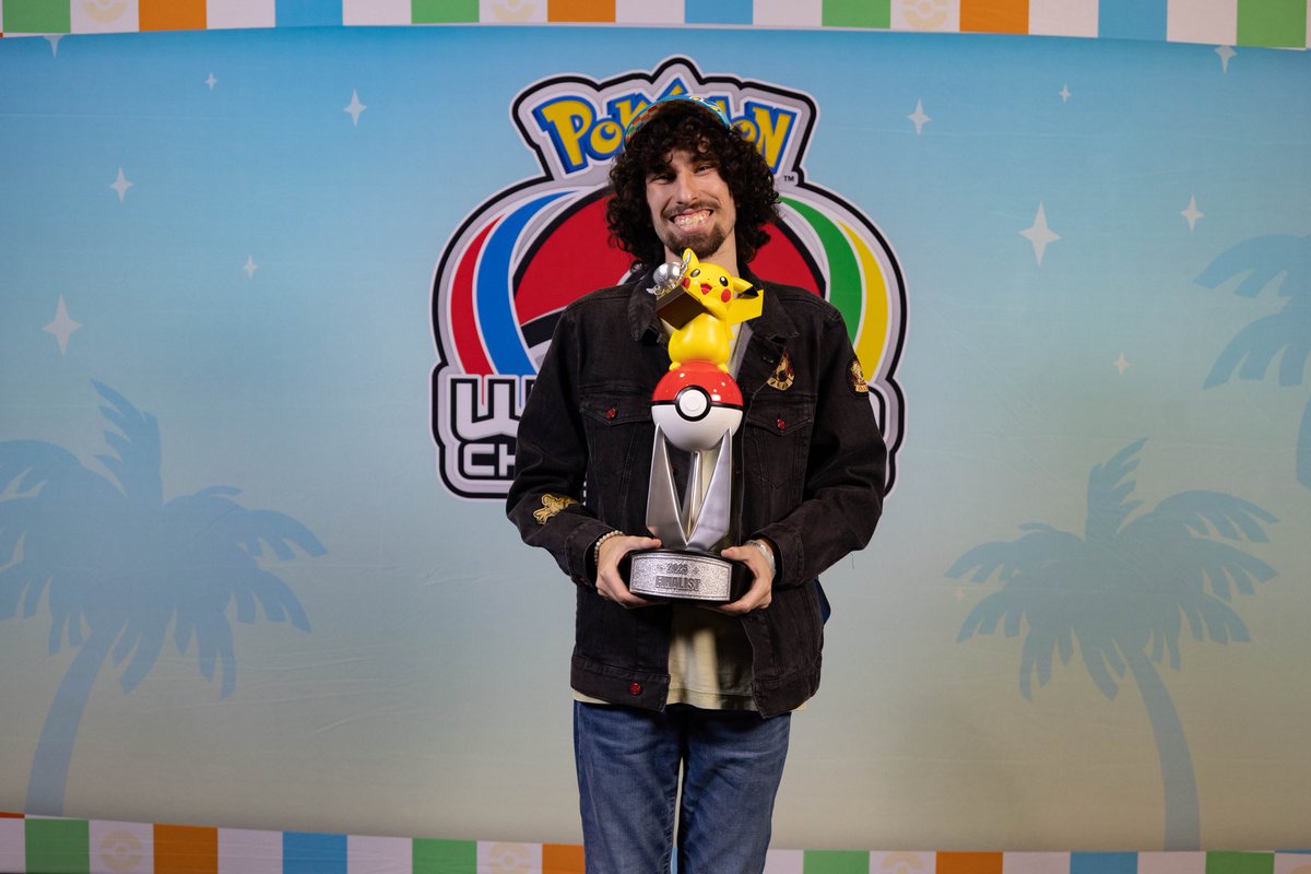 This past week has been an absolute whirlwind of emotions. To think it’d happen where my first World Championships was 7 years ago. I’m so happy to see how much I’ve grown since then. As a player, and as a Person.

Thank you to everyone who made it possible.

2nd in the World. :)