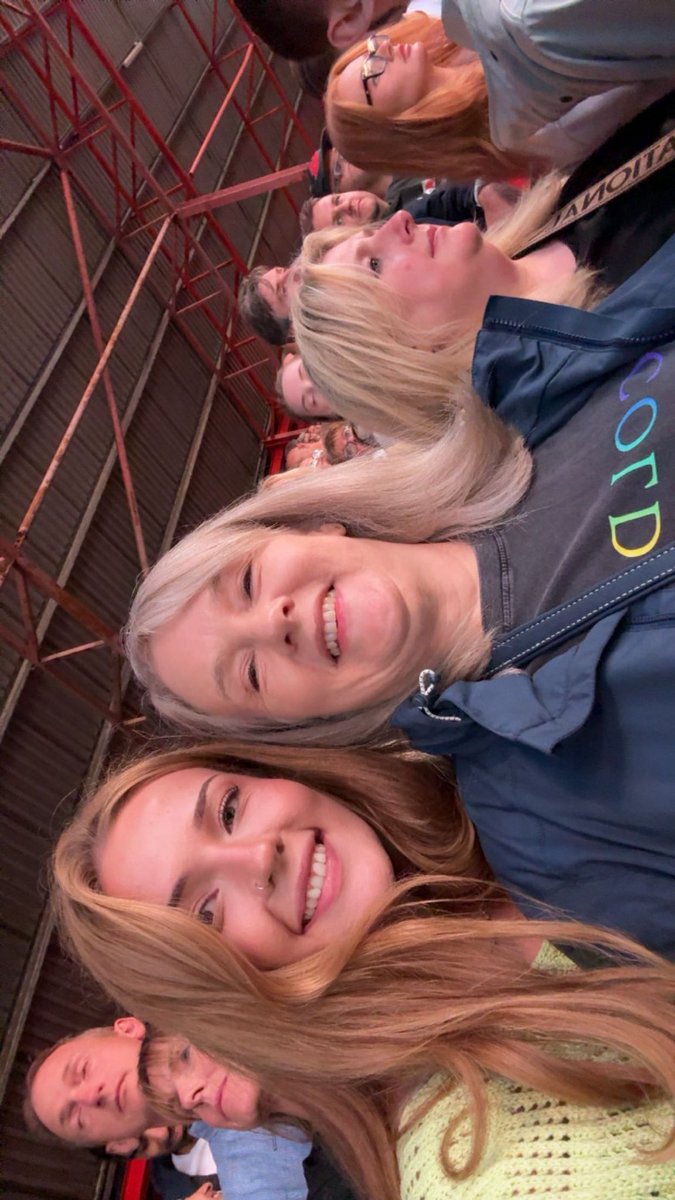 jess_fishh's tweet photo. Seeing yellow performed live healed a little something in me, even if I sobbed the whole way through ✨🕊️ #ColdplayHull https://t.co/n8FnfV9Y6q