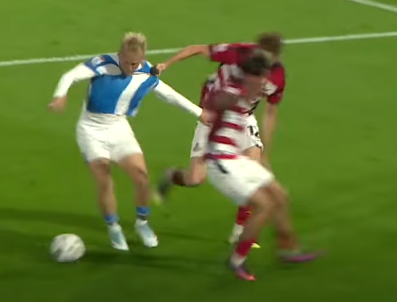 barmyarmyuk's tweet image. #htafc | Not a penalty Mr McCann?

Joe Taylor really "bought" the penalty didn't he?

Certainly no shirt pull....

Thankfully Ben Wiles was too strong for his goal from the tempted pull on his arm for the first goal