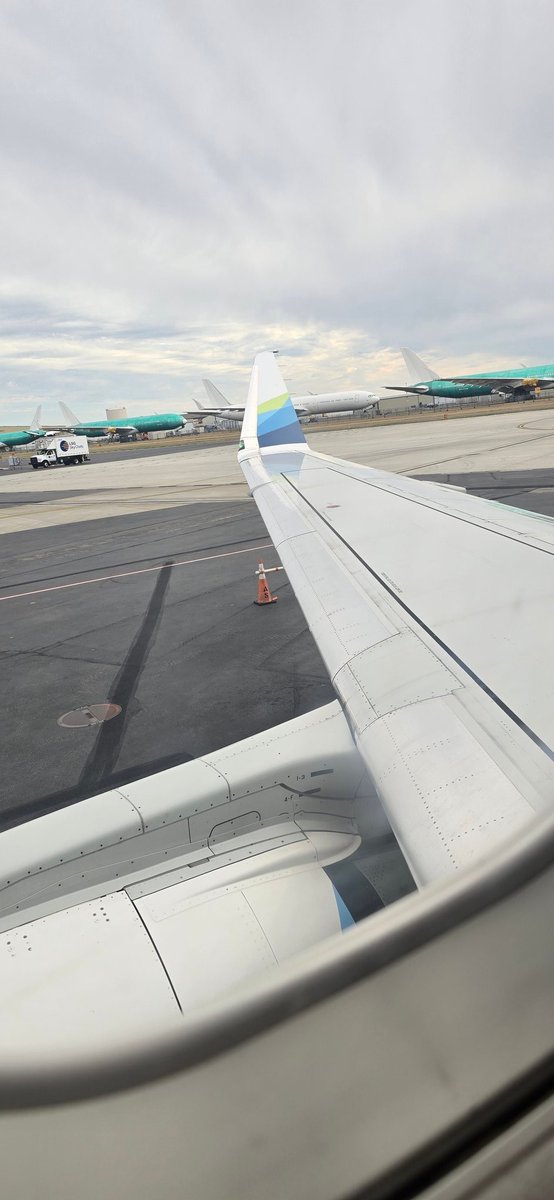 vball40's tweet photo. Leavin on a jet plane.. @Disneyland &amp; @Angels here we come! Just @AJSDeadsnow &amp; me... should have been 3, but Aunt broke her hip last week an cant go... 😪 @AlaskaAir please get us there quickly an safely.. #vacation #vaca2025 #Disneyland #FunInTheSun https://t.co/rU027OH76j