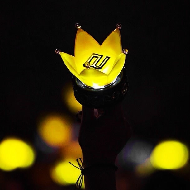VIPUNIAO's tweet photo. [#GAME] Para celebrar o 19º aniversário do #BIGBANG, que tal recapitularmos um pouco da SUA história com o grupo? 💛 

🧵 Montamos um fio especial com perguntinhas do grupo para relembrarmos a jornada dos meninos junto de cada um de nós. 🎈 https://t.co/Agz2WpUwhV