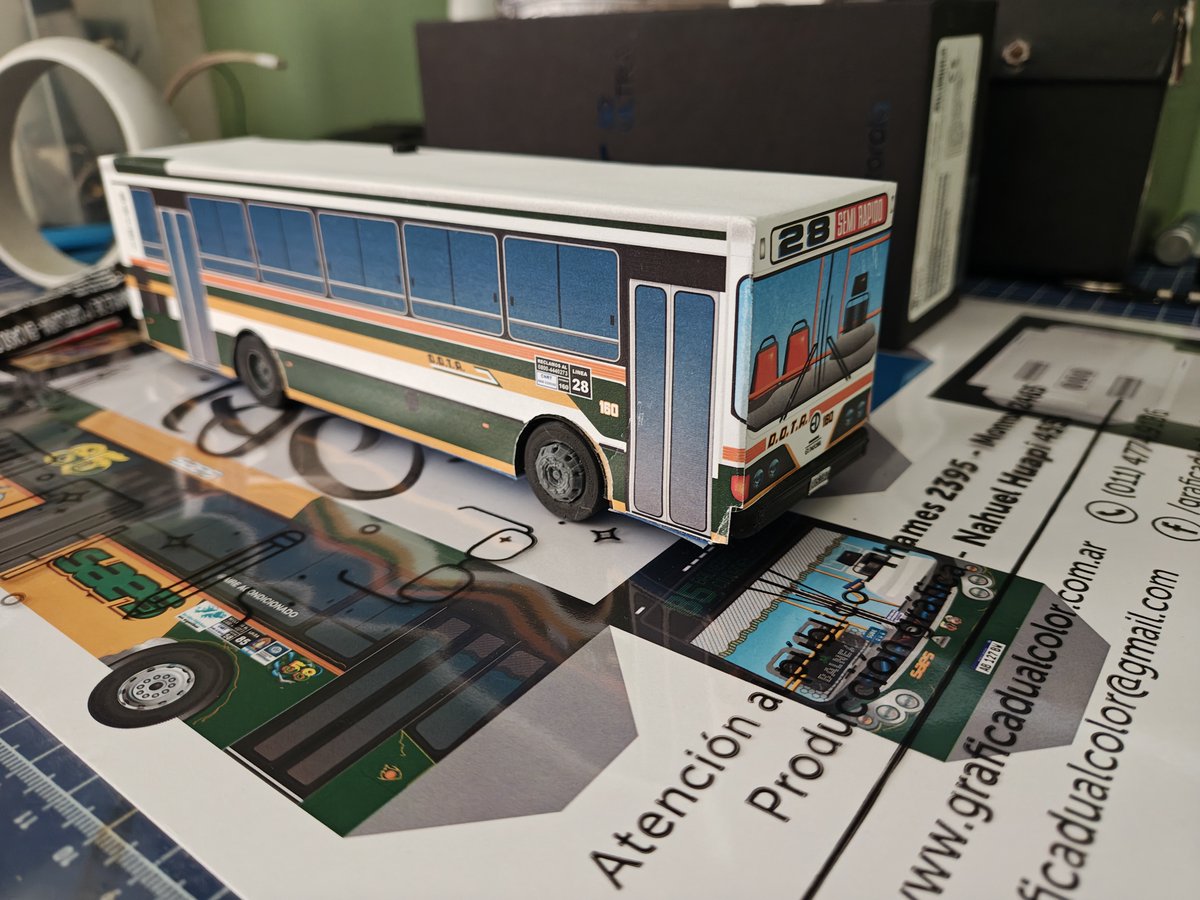 Hoy se fue un grande de la Foto y Maquetas de colectivos. DesingBondis puedo recrear la pintura clásica de DOTA gracias a las grandes fotos del querido Maqueta Escalibus. QDEP. Mis condolencias para toda la familia.