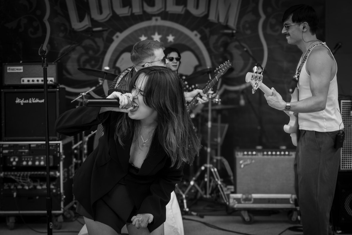 Rock the Coliseum tweet media