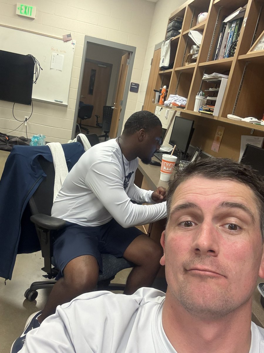 #TeamMateTuesday Coach Campbell prepping his script for practice! Great coach, fantastic with the kids, absolute technically locked in position coach! The type of guy every Coach in the country wants their staff 🤙🏻 #THSFB
<a href="/Glenn_Athletics/">Glenn Grizzly Athletics</a> 
<a href="/GlennGrizFB/">GlennGrizGridiron</a>