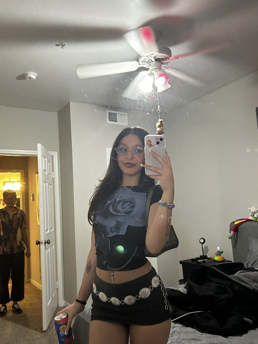 m2fafa's tweet image. Still hot btw