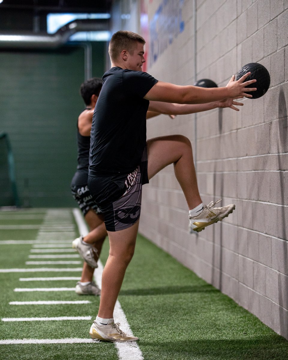 Spooner PT (@spoonerpt) on Twitter photo The work you put in today shapes the athlete you become tomorrow.
#sportsworkout #sportstraining #footballworkout The work you put in today shapes the athlete you become tomorrow.
#sportsworkout #sportstraining #footballworkout