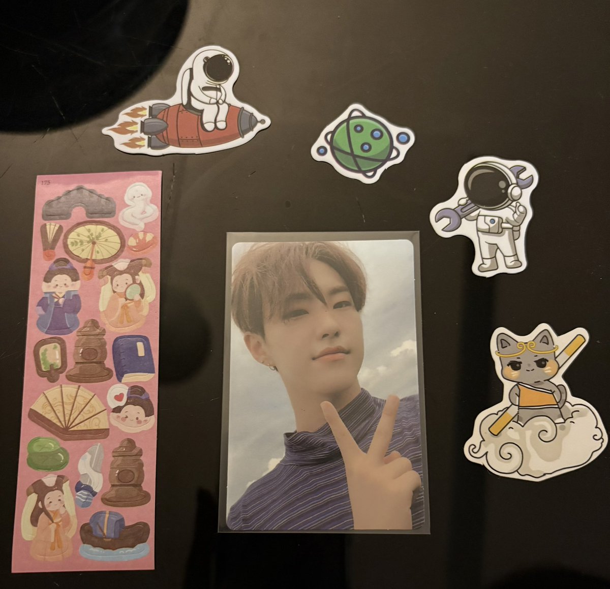 Feedback super positivo para <a href="/StarlightCegs/">STARLIGHT CEGS</a> por fazer uma dinâmica incrível que eu consegui meu hoshi obrigada meninass 🫶🏻🫶🏻