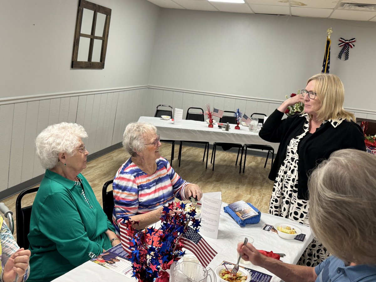 FischbachMN7's tweet photo. Great to be at the @LqPGOP Lincoln-Reagan dinner! I enjoyed the opportunity to provide an update on the great work the @HouseGOP is doing, and seeing Sen. Gary Dahms and Reps. @ChrisSwedz, Scott Van Binsbergen and Leader @HarryNiska. #MN07 https://t.co/WzThjnj45u