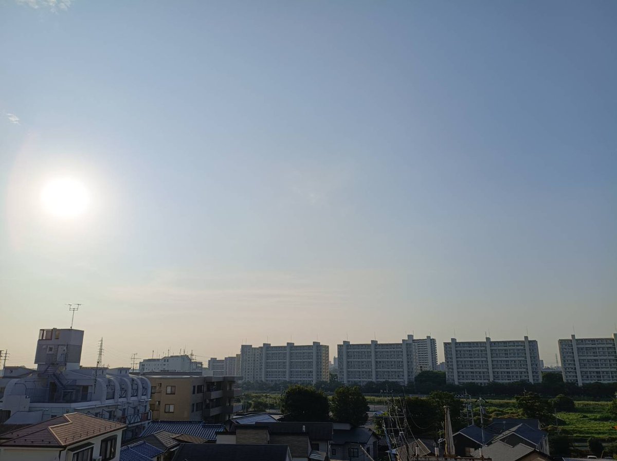 ＼おはようございます／
8月20日（水）埼玉県 #富士見市☀️
設備@ Nりんです

出勤前の自宅からです！
目覚めで太陽の光を浴びて気持ちが良かったです✨今日はめちゃくちゃ暑くなる予報ですが、熱中症には気をつけて1日頑張りましょう☝️

#企業公式が毎朝地元の天気を言い合う