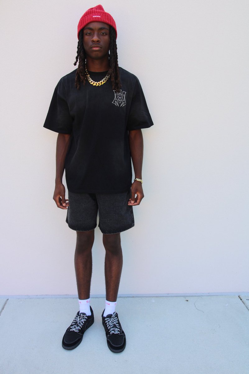 dontfl00m's tweet photo. #stiffgang⛹🏾‍♂️ https://t.co/NiuJue7gR7