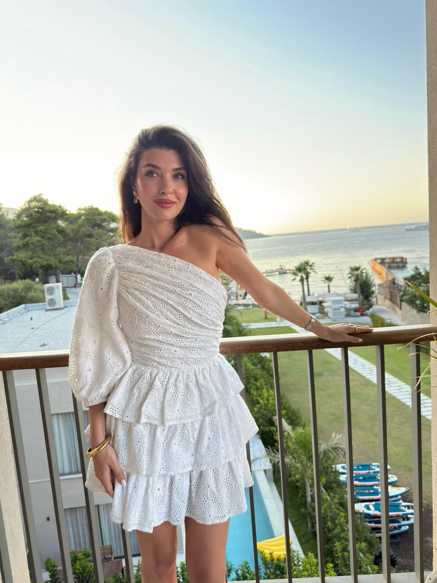 portalyalanur's tweet photo. 📸 • Aslıhan Güner via Instagram Post.

"🤍✨🌿"

#Yalan #AslıhanGüner #FeyyazDuman https://t.co/LWCGn15qqG
