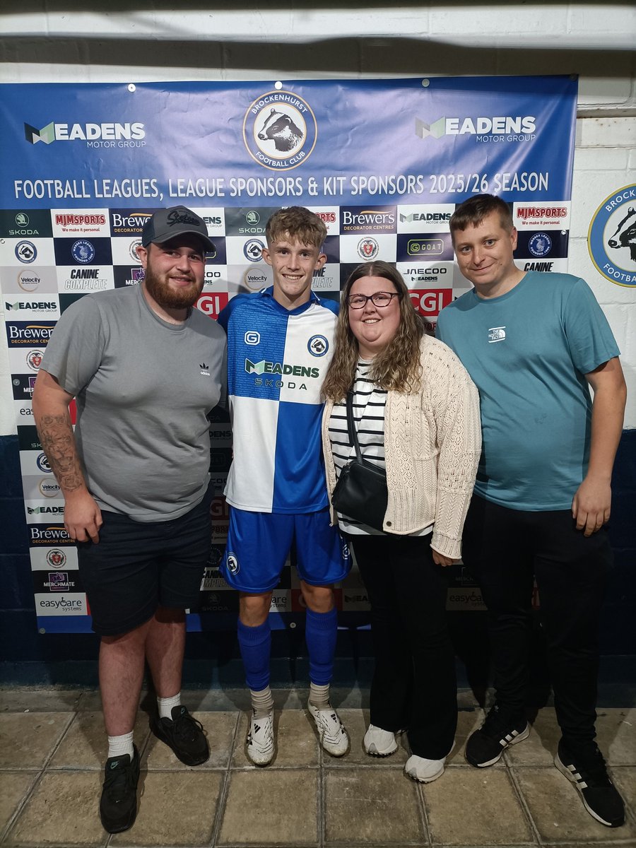 Brockenhurst FC (@brock_fc) on Twitter photo BADGERS MAN OF THE MATCH
<a href="/Brock_FC/">Brockenhurst FC</a> Man of the Match <a href="/keegan_k07/">Keegan Kelly</a> is pictured with Match Sponsors C A D, David Elford, Charlotte Elford & Aidan Salter 👏 BADGERS MAN OF THE MATCH
<a href="/Brock_FC/">Brockenhurst FC</a> Man of the Match <a href="/keegan_k07/">Keegan Kelly</a> is pictured with Match Sponsors C A D, David Elford, Charlotte Elford & Aidan Salter 👏